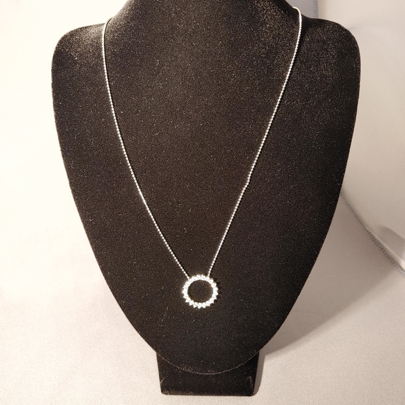 Crystal pendant necklace - Picture 1 of 6